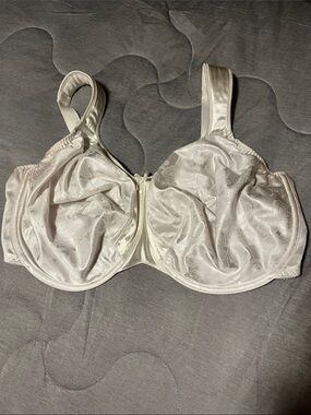 Bali Women Satin Full Coverage Underwire Bra White 3562 Size 42DDD RN15763